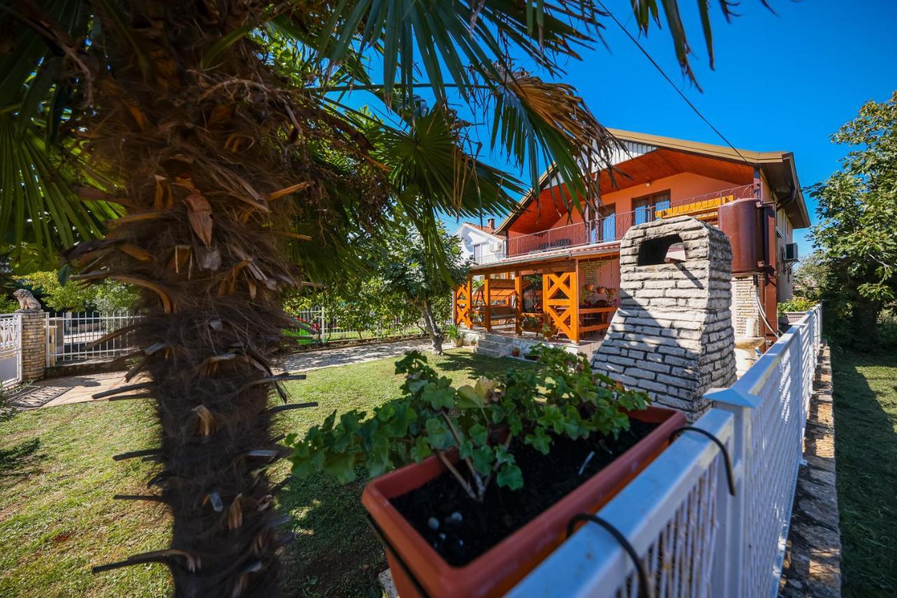 Apartment Ruza Sukošan Exterior foto